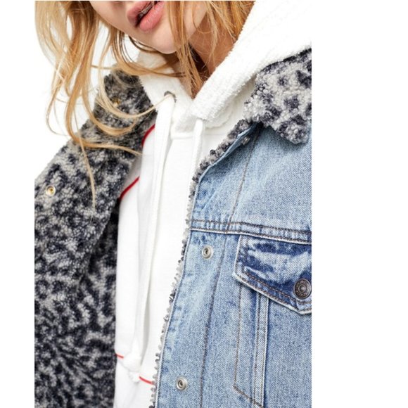 Free People Wild Ones Sherpa Trucker Jacket. - Picture 5 of 5